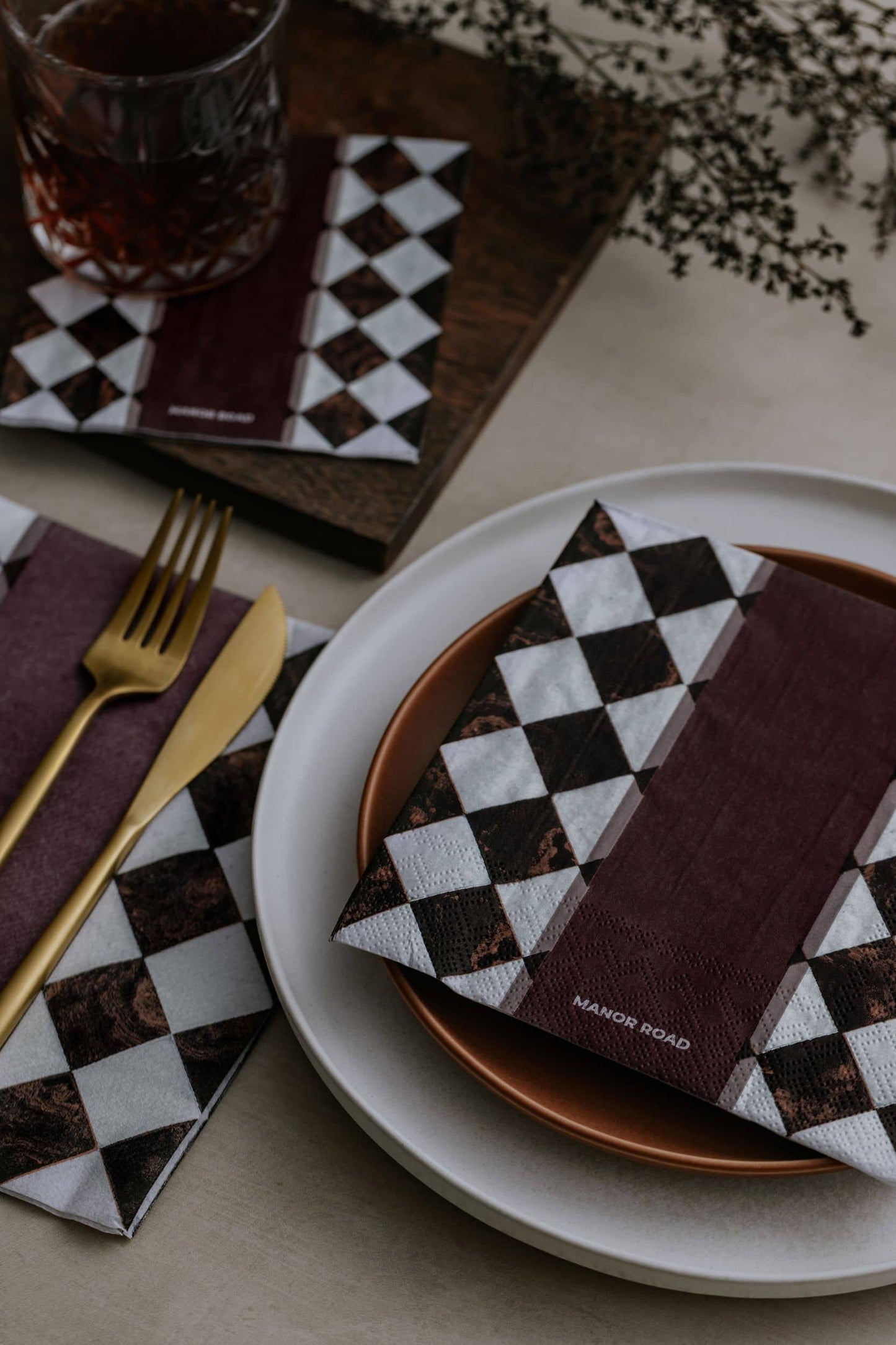Marbled Bordeaux Luncheon Paper Napkin- 20pk- Manor Road